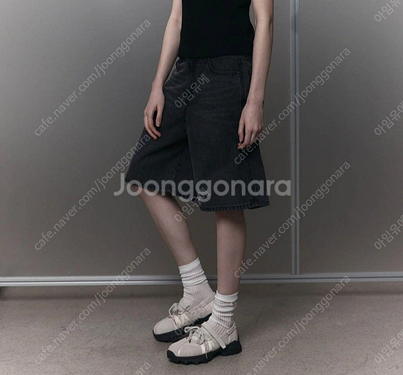 새상품) 게스 버뮤다 팬츠 데님 청바지 진 여성 버뮤다--2