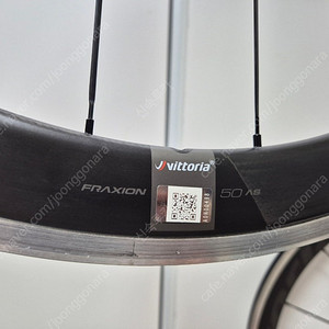 비토리아 프락시온 Vittoria Fraxion 50 AS 로드 자전거 알카본 하이림 휠셋 판매합니다.