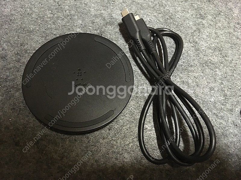 벨킨 부스트업 15W 무선 충전패드 WIA002--0