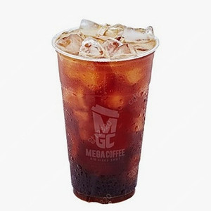 메가커피 10100원 ->8900원 팝니다 (~26년)(메뉴변경가능)(기프티콘3장) 아이스 아메리카노x2잔, 카페라떼1잔, 소금빵 (1만원 10000원 넘음)