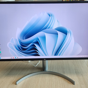 (32인치4K 모니터 LG 32UL750 씽크비전