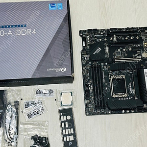 인텔 13600K msi z690-a ddr4 판매합니다.
