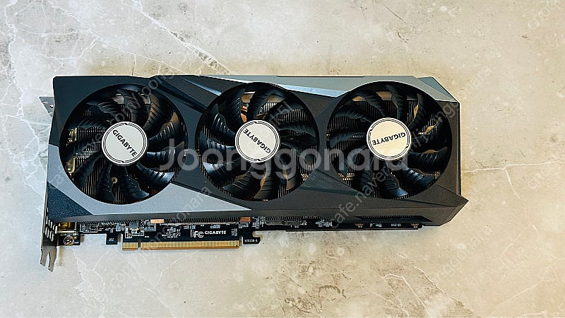 GIGABYTE 라데온 6800 XT GAMING OC...--0