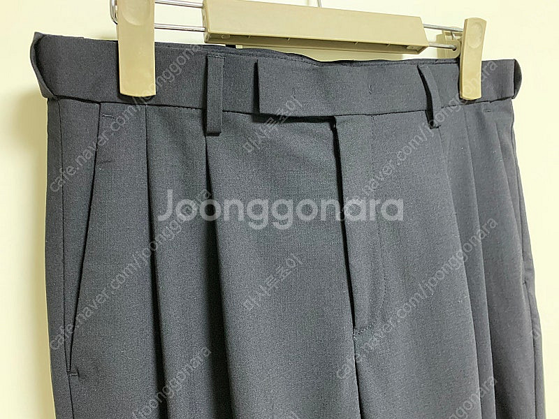 무신사스탠다드 무탠다드 썸머울 투 턱 와이드 히든 밴딩...--3