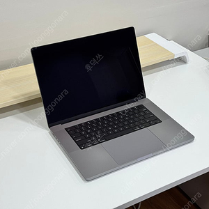 맥북 프로 16 M1 Max 고급형 / 32GB / 1TB