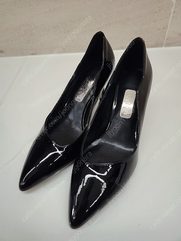 지니킴 Jenny Kim 블랙 Chicky 구두 기본구두 에나멜 정장구두 이미지