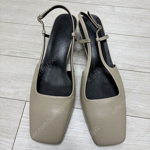 블랑수블랑 슬링백 새상품(발볼넓은 245 ~ 250)