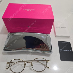 젠틀몬스터 볼드컬렉션 ep-031 판매합니다.