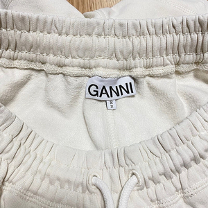 GANNI 반바지 에크루 컬러 S사이즈