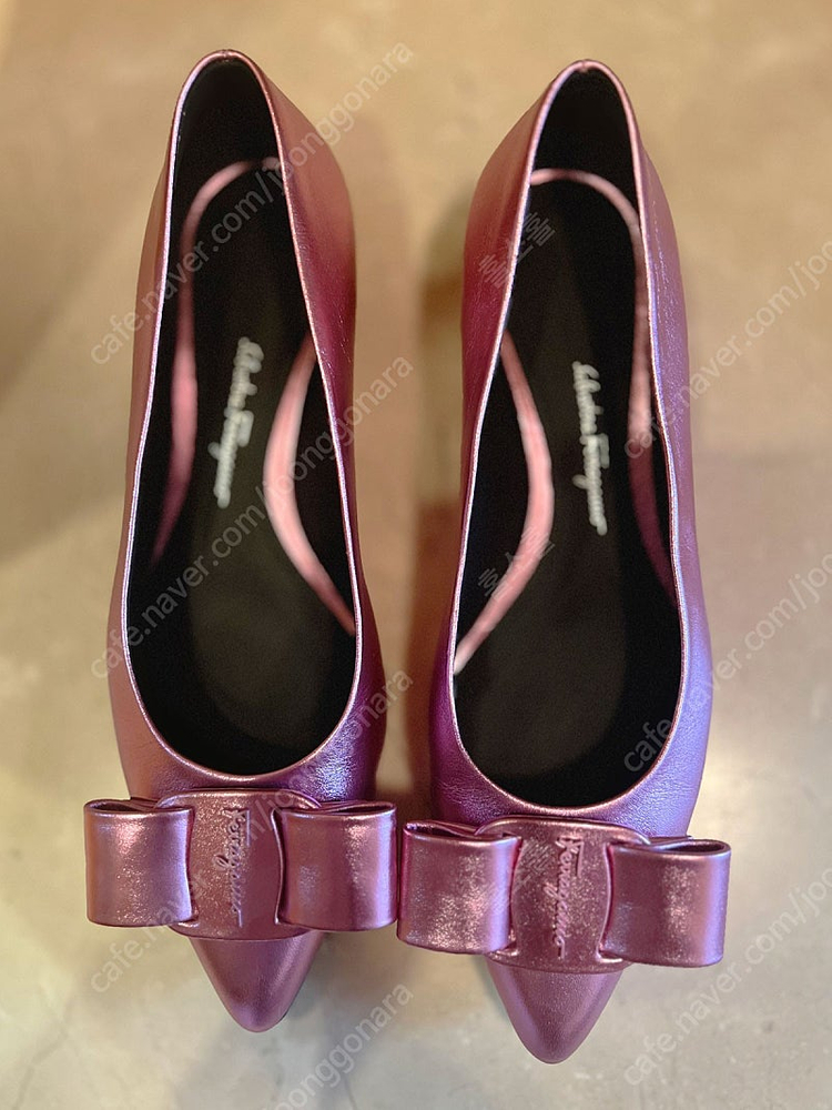 Ferragamo비바 보우 디테일 발레리나 슈즈, 페라가모 플랫 이미지