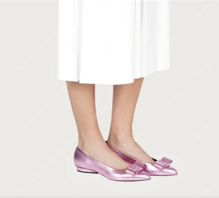 Ferragamo비바 보우 디테일 발레리나 슈즈, 페라가모 플랫 이미지