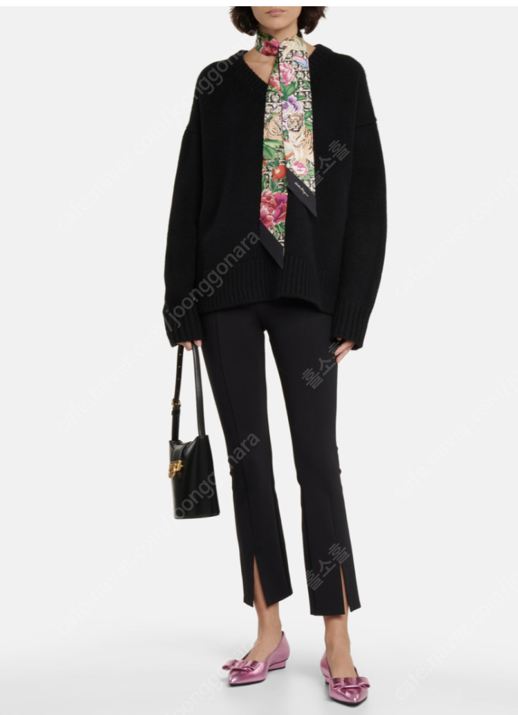 Ferragamo비바 보우 디테일 발레리나 슈즈, 페라가모 플랫 이미지