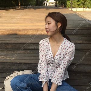 매니매니모드 블라우스