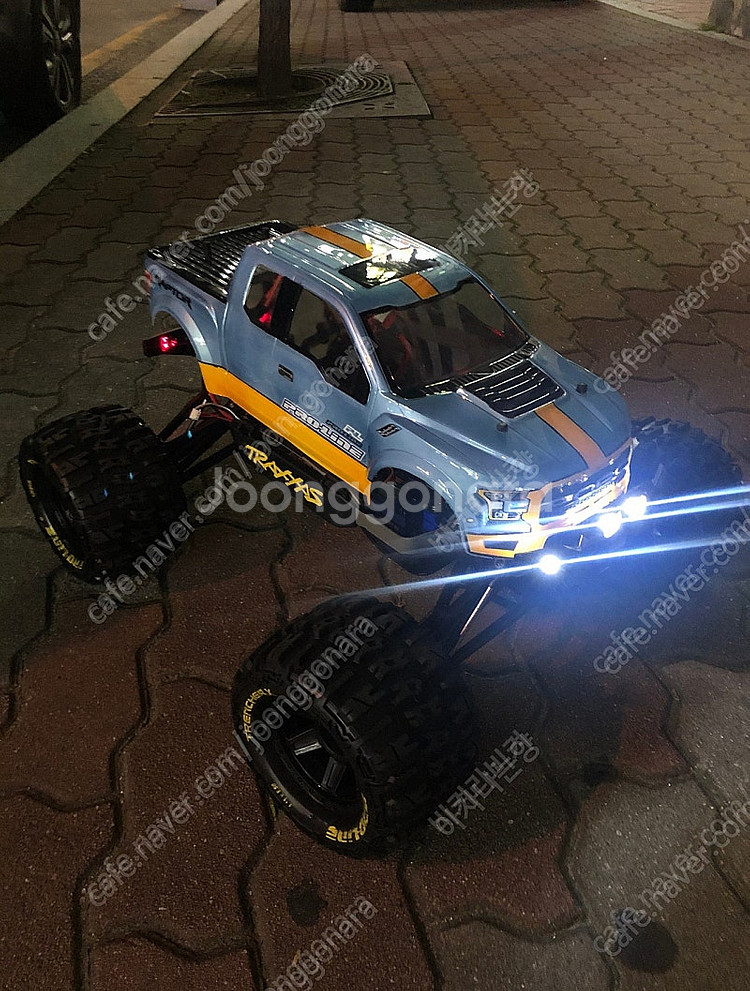 Traxxas 트랙사스 1/10 4WD SUMMIT 서...--3