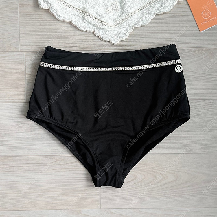 (새상품) 코랄리크 플로럴 홀터넥 비키니 아이보리 S 이미지