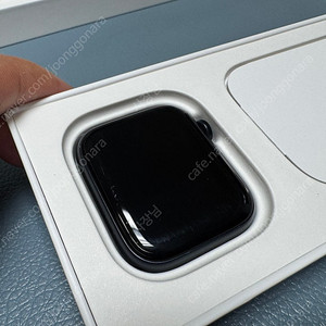애플워치 se2 44mm 미드나이트 스포츠밴드 gps
