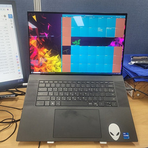 DELL XPS 17 9700 팝니다.