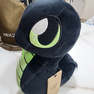 레이저Razer 스네키 sneki 인형 팝니다