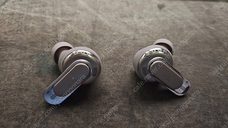 [팝니다] JBL Tour Pro 3 무선 이어폰 팝니다.--2