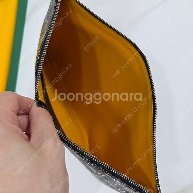 고야드 클러치 MM 블랙--3