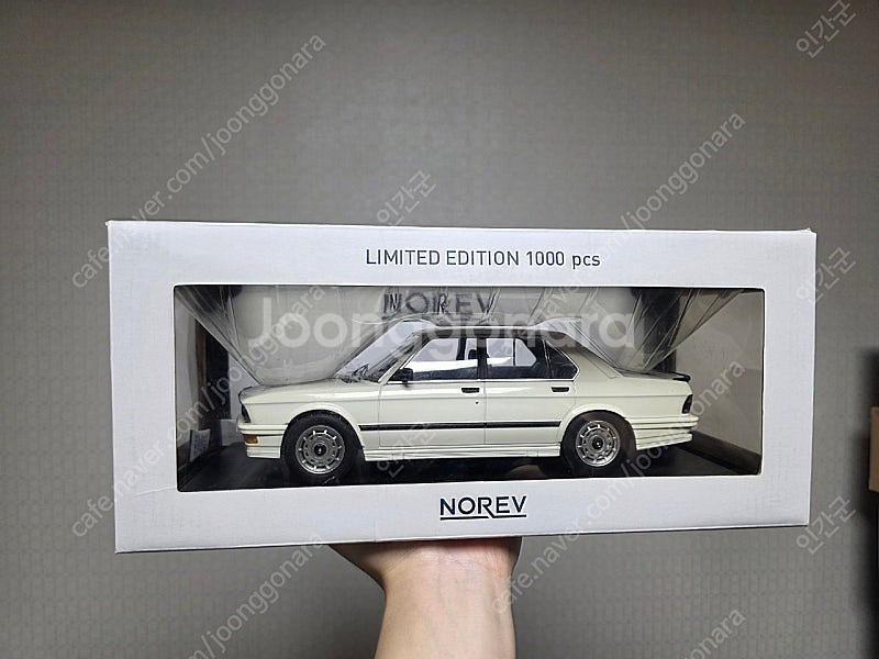 1:18 스케일 BMW E28 M535I 다이캐스트 모...--1