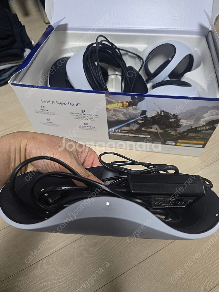 PSVR2 팝니다(정품충전기포함)--0
