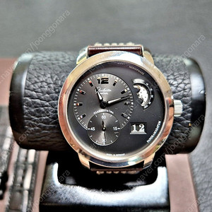 글라슈테 오리지널 파노매틱 루나 42mm 750만