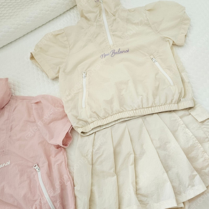 뉴발란스키즈 셋업 아이보리