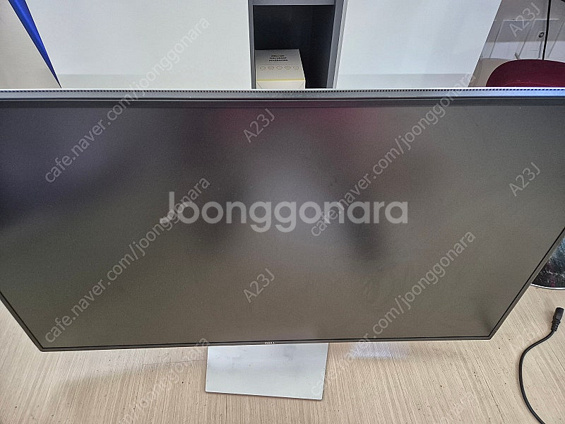 델 43인치 모니터 u4323qe 80만원 급처--2