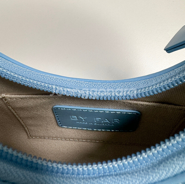 바이파 베이비 엠버 미니 가방 엠버백 블루 azur 판매합니다!--9