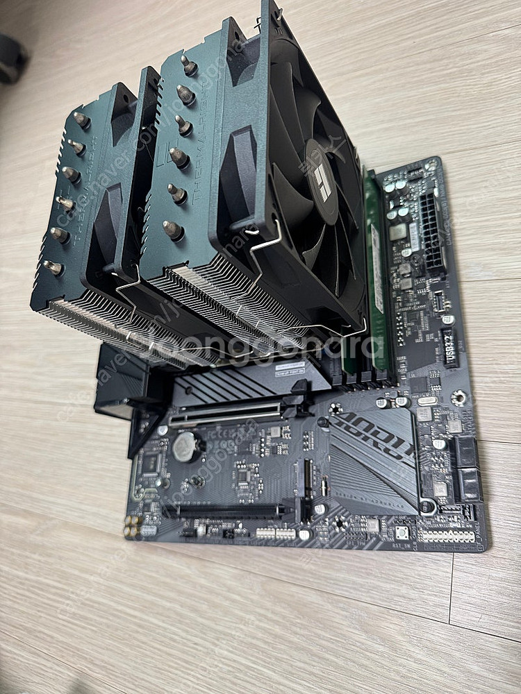 13600kf + b760m + D5 16G 2개 보드...--1