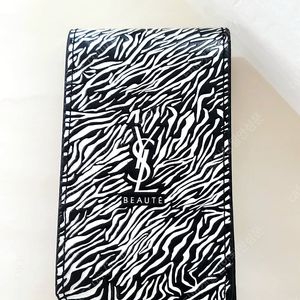 15000₩뷰티정품 입생로랑 카드지갑 립스틱파우치 거울파우치 새상품