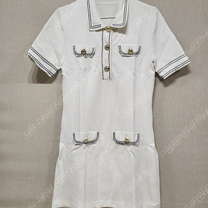 마이클코어스 스티치 버튼 니트원피스