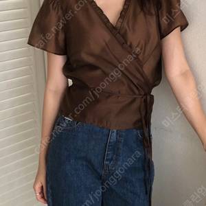 파운더스 비쥬 랩 블라우스