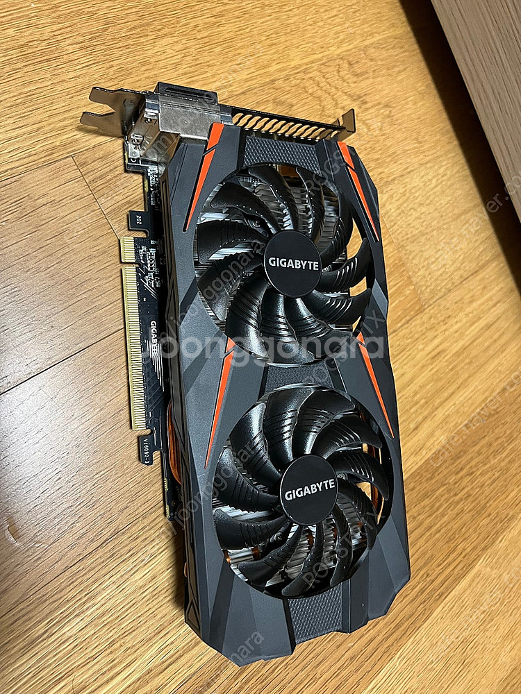 기가바이트 GTX1060 6GB--0