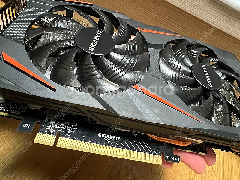 기가바이트 GTX1060 6GB--5