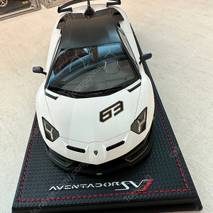 1:18 mr 아벤svj (bbr,오토아트,다이캐스트)