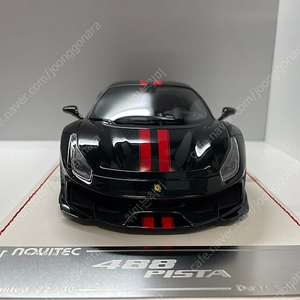 1:18 davis&giovanni 페라리488피스타 팝니다.