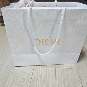 디올 쇼핑백 화이트 선물포장