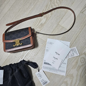 셀린느 트리옹프 카프스킨 백 가방 영수증 풀박스 샐린느