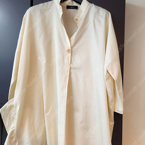 르베이지 블라우스