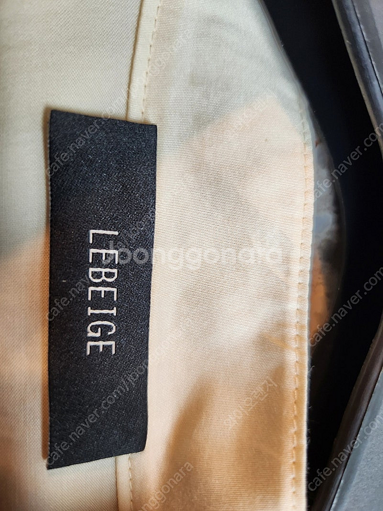 르베이지 블라우스--2