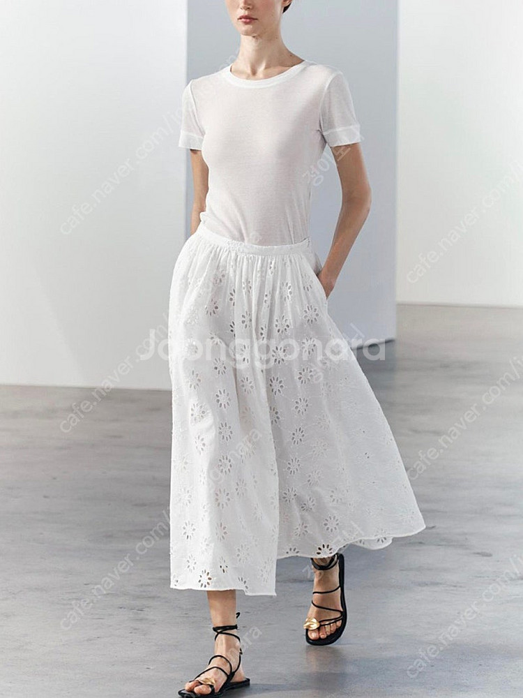 zara 자라 펀칭 자수 스커트--0