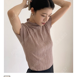 누드클래식 플리츠 블라우스