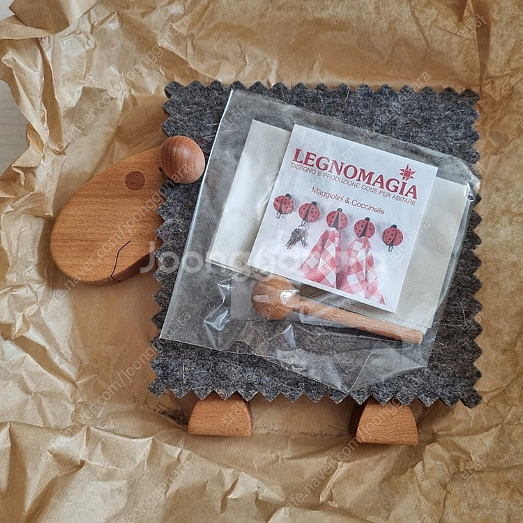 LEGNOMAGIA 양모양 액자(새상품)--1