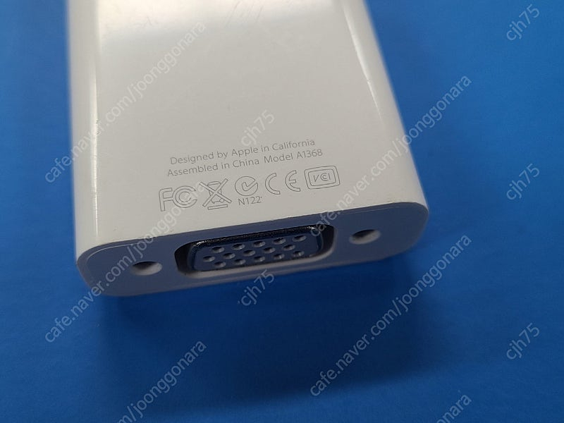 애플정품 30핀 to VGA 어댑터, A1368(반택) 이미지