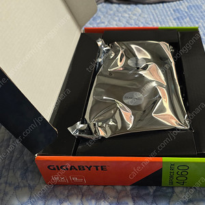 기가바이트 GeForce RTX 4060 윈드포스 OC 8GB 팝니다