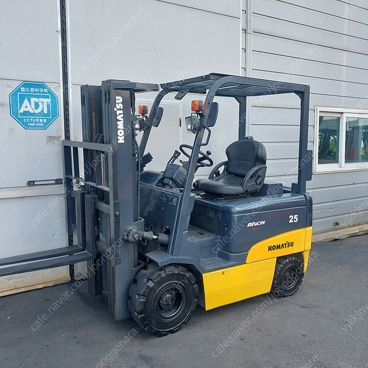 코마스 전동지게차 2.5톤 3단 4300MM 최상품 배터리장착 FB25-11--0