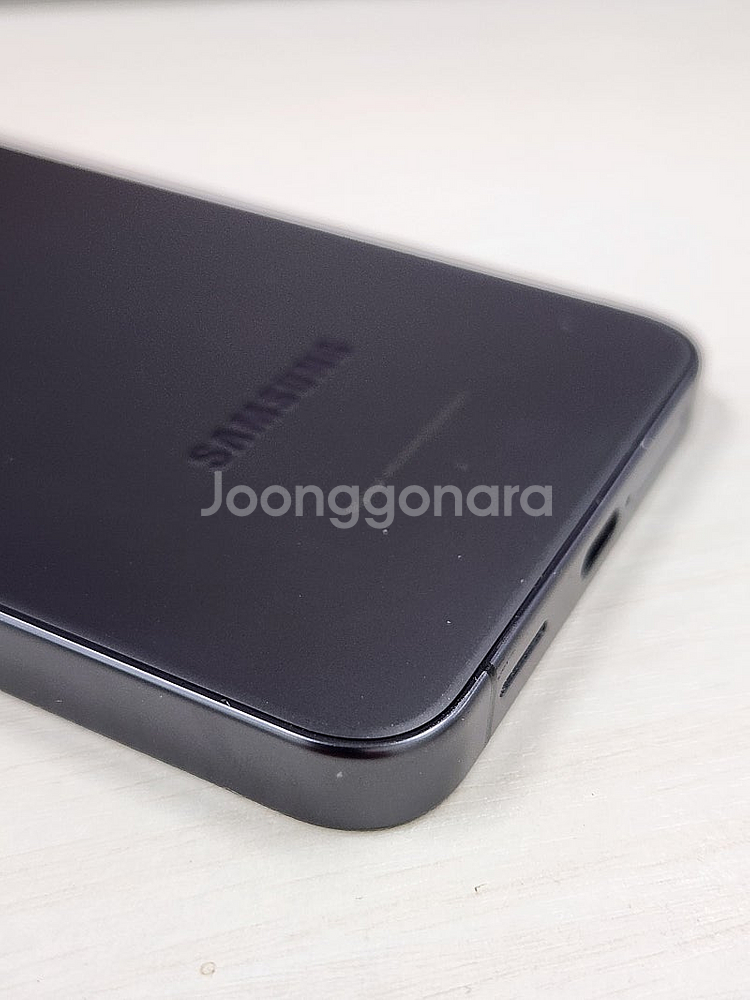 갤럭시S24 오닉스블랙 256용량 미파손 무잔상 깨끗한 단말기 초A급 50만 판매해요--7