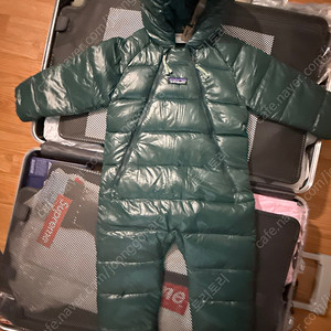 파타고니아 패딩 우주복 번팅